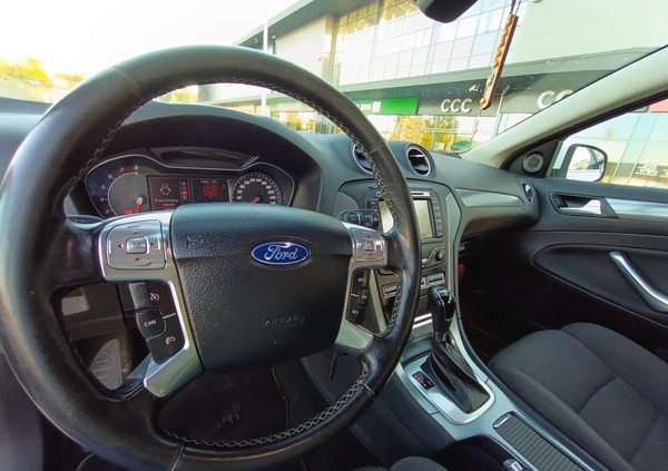 Ford Mondeo cena 29900 przebieg: 153000, rok produkcji 2011 z Bełżyce małe 562